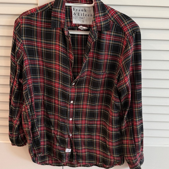 Frank & Eileen ‘Eileen’ Button-Down Red Plaid Modal Shirt Size S - Picture 1 of 1